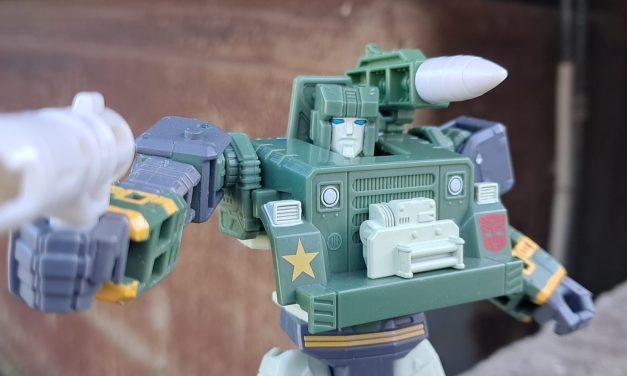 On a testé… Transformers : Autobot Hound (série MTMTE, chez Hasbro Pulse)